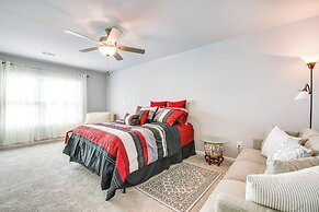 Atlanta Home w/ Patio, 8 Mi to Downtown + Aquarium