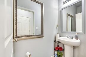 Atlanta Home w/ Patio, 8 Mi to Downtown + Aquarium