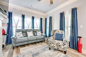 Atlanta Home w/ Patio, 8 Mi to Downtown + Aquarium