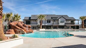 Private Pool Oasis #57 5 Bedroom Townhouse