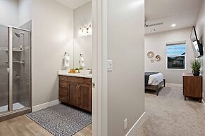 Private Pool Oasis #57 5 Bedroom Townhouse