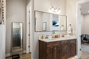 Private Pool Oasis #57 5 Bedroom Townhouse