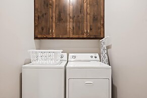 Private Pool Oasis #57 5 Bedroom Townhouse