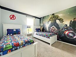 Hidden Gem 5 Bedroom Home by RedAwning