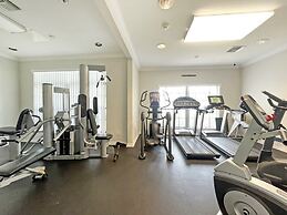 Hidden Gem 5 Bedroom Home by RedAwning