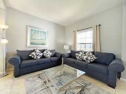 Hidden Gem 5 Bedroom Home by RedAwning