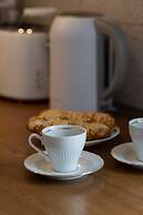 Metro Racławicka Studio by Renters