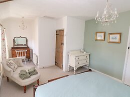 Hillside Holiday Cottage