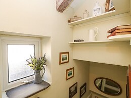 Hillside Holiday Cottage