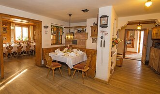 Hotel-Gasthof Adler