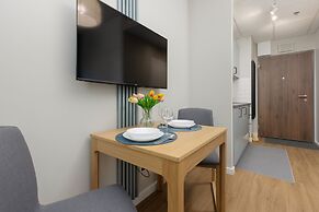 Studio With AC Warsaw Wola by Renters