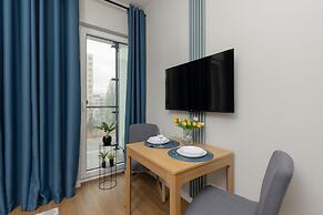 Studio With AC Warsaw Wola by Renters