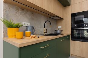 Home Factory Estate Kotsisa by Renters