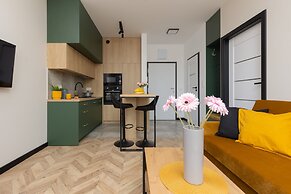 Home Factory Estate Kotsisa by Renters