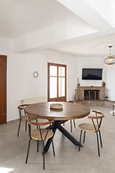 Theodora's Family Suite