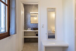 Theodora's Family Suite