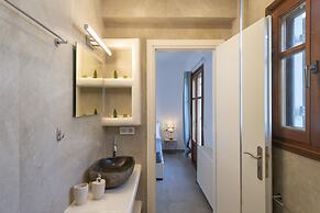 Theodora's Family Suite