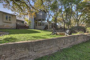 406 Lodge-a: Hot-tub & 2 Blks to Main St