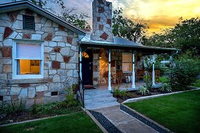 The Rock Haus With Hot Tub