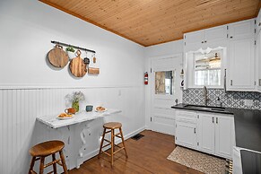 The Rock Haus With Hot Tub