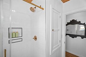 The Rock Haus With Hot Tub