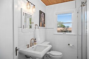 The Rock Haus With Hot Tub