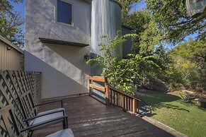 Arbor Inn-2 Blocks to Main Street!