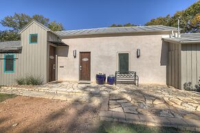 Arbor Inn-2 Blocks to Main Street!