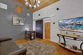 Arbor Inn-2 Blocks to Main Street!