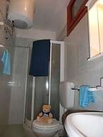 Charming 1 Bedroom Apartment With Swimming Pool