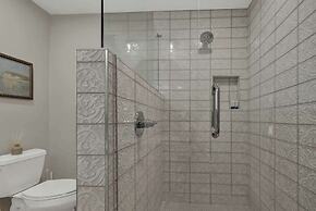 Weitz Getaway With Private Pool Two Hot Tubs