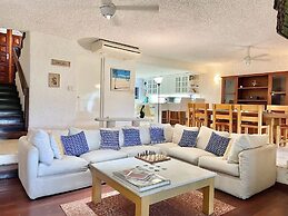 Villa Sicilia by Andiani Travel