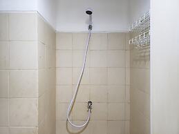 Elegant And Comfy Studio Apartment Belmont Residence Puri