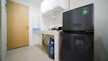 Best Location And Comfy 2Br At Bale Hinggil Apartment