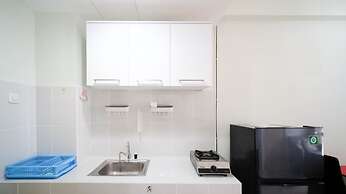 Best Location And Comfy 2Br At Bale Hinggil Apartment