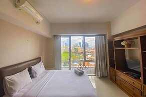 Cozy Stay Studio At Ambassade Kuningan Apartment