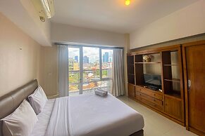 Cozy Stay Studio At Ambassade Kuningan Apartment