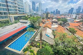 Cozy Stay Studio At Ambassade Kuningan Apartment