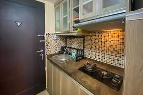 Cozy Stay Studio At Ambassade Kuningan Apartment