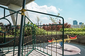 Well Furnished And Cozy Studio Menteng Park Apartment