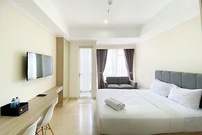 Well Furnished And Cozy Studio Menteng Park Apartment