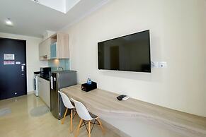 Well Furnished And Cozy Studio Menteng Park Apartment