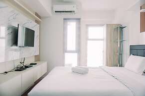 Simply Look Studio At Amazana Serpong Apartment