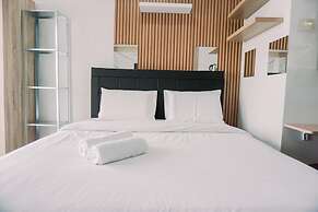Simply Look Studio At Amazana Serpong Apartment
