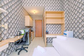 Cozy Living And Minimalist Studio Dave Apartment