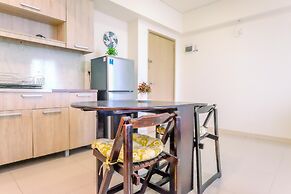 Spacious And Cozy Design 2Br With Working Room Meikarta Apartment