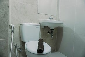 Cozy Studio (No Kitchen) At Transpark Bintaro Apartment