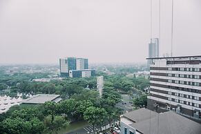 Cozy Studio (No Kitchen) At Transpark Bintaro Apartment