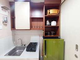 Modern Look And Homey Studio Amartha View Apartment