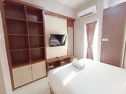 Modern Look And Homey Studio Amartha View Apartment